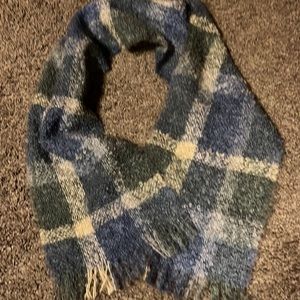 Irish wool scarf! Blue, Green, Cream Size 52X9